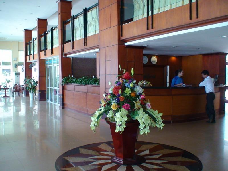 Huu Nghi Hotel 荣市 外观 照片