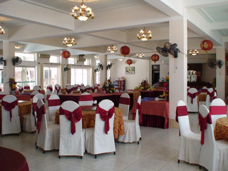 Huu Nghi Hotel 荣市 外观 照片